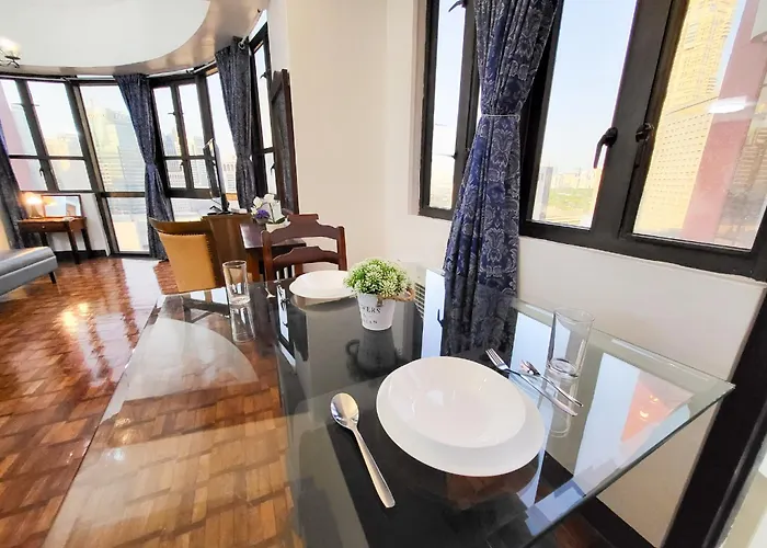 Urban Oasis At Plaza 2 Apartment *